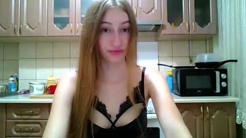 Monica online show from September 28, 8:47 pm