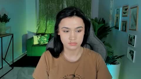 monica online show from February 22, 12:00 am