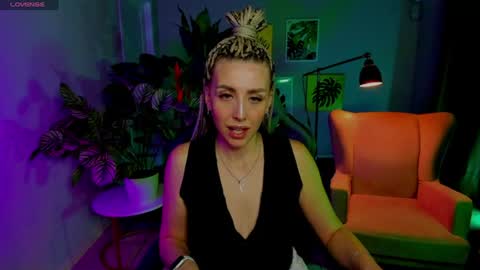 monicariley online show from June 23, 2:37 pm