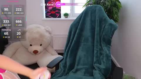 Monica online show from September 24, 9:08 am