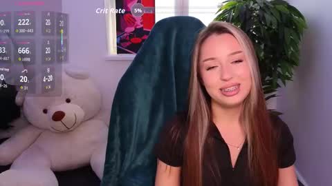 Monica online show from September 22, 1:31 pm