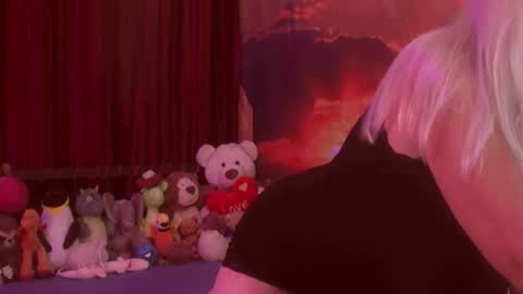 Monika    online show from October 26, 1:45 am