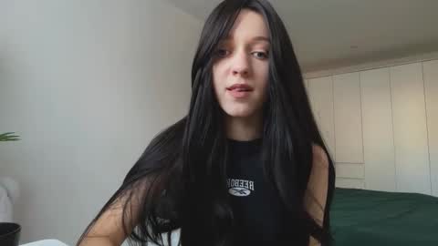 monnymoon online show from October 4, 8:42 am