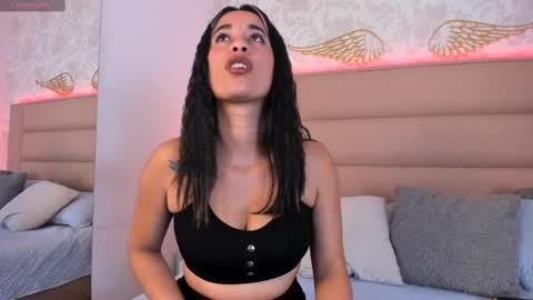 Snapshot of monserrat_towers chatting on March 3, 1:04 pm Adriana online show from March 3, 1:04 pm