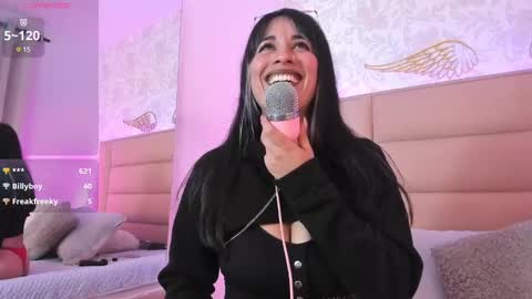 Snapshot of monserrat_towers chatting on September 9, 1:33 pm Adriana online show from September 9, 1:33 pm