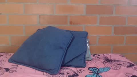 Luisa online show from May 20, 2:36 pm