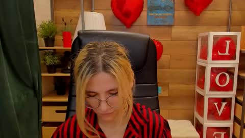 Katrin online show from February 25, 4:35 pm