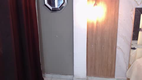 moon_and_fire_ online show from February 4, 6:16 am