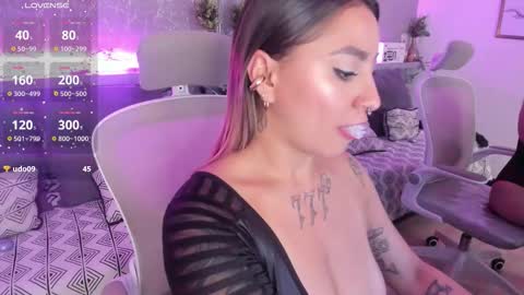 Sarah online show from December 17, 9:52 pm