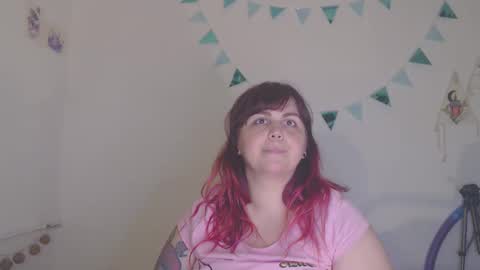 Snapshot of moonfox_ chatting on October 30, 8:54 pm MoonFox  online show from October 30, 8:54 pm