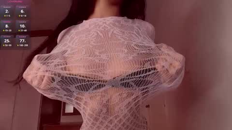 Mia online show from April 1, 1:41 pm