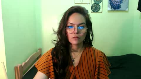 Moonlit Tala online show from May 26, 5:51 am