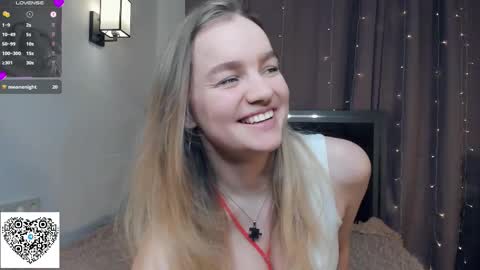 Snapshot of moonperedz chatting on September 27, 7:54 pm Eva online show from September 27, 7:54 pm