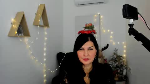 Ask me  online show from December 23, 3:43 am