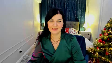 Ask me  online show from December 22, 3:42 am