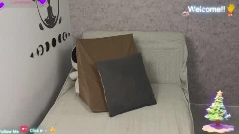 Moon Woman online show from December 19, 2:12 am