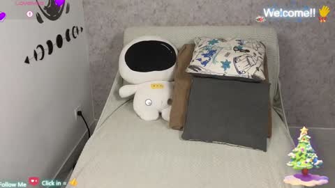 Moon Woman online show from December 13, 2:43 am