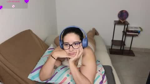 Moon Woman online show from May 4, 5:11 am