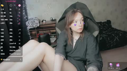 Lisa 3 online show from February 23, 8:08 pm