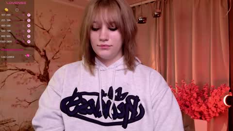 morvelyn online show from November 27, 3:04 pm