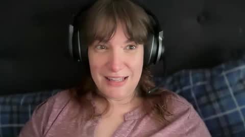 Mossy Mommy online show from May 12, 10:38 pm