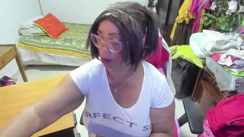 mrs_mommy online show from February 26, 5:21 pm