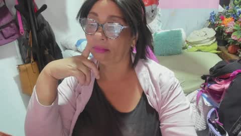 mrs_mommy online show from May 1, 11:08 pm