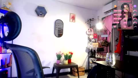 MISS LISSA online show from April 1, 7:55 pm