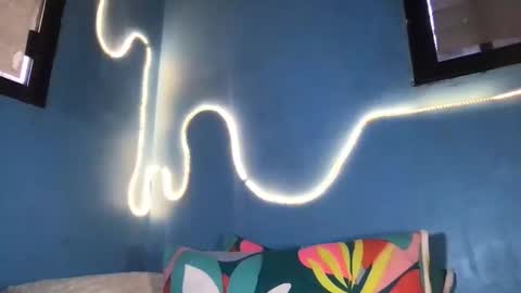 ms_maureenx69x online show from May 12, 7:38 am