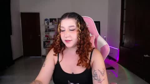 Manuela3 online show from May 18, 6:47 pm
