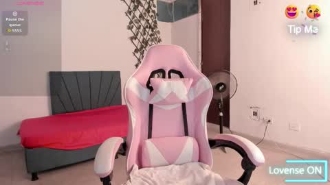 ms_samanta online show from February 3, 11:04 am