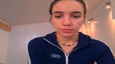 Snapshot of ms_sophiee chatting on December 14, 3:36 pm ms_sophiee online show from December 14, 3:36 pm