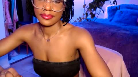 CocoSage online show from February 12, 10:00 pm