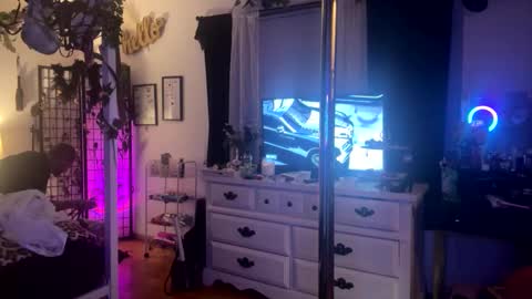 Hayden Jade online show from October 8, 9:57 am