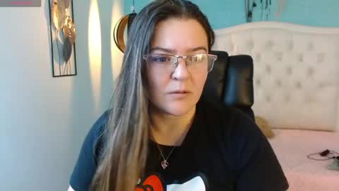 Jossie online show from May 24, 4:22 am