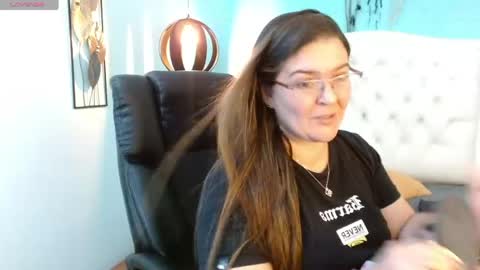 Jossie online show from May 6, 4:27 am