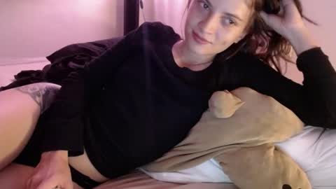   online show from May 22, 12:19 am