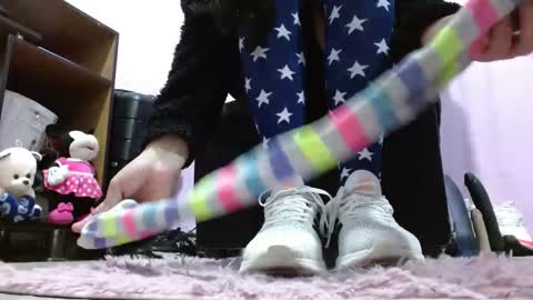 Muriel online show from February 14, 1:45 am