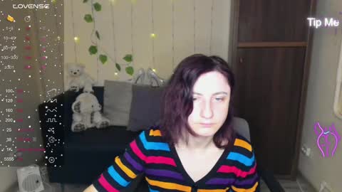 Snapshot of muse_kitty_jenia chatting on January 17, 6:44 pm Jenya online show from January 17, 6:44 pm