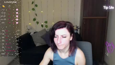 Snapshot of muse_kitty_jenia chatting on January 27, 6:52 pm Jenya online show from January 27, 6:52 pm