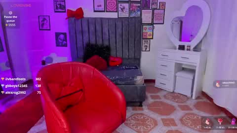 mushi_ online show from May 19, 1:56 am