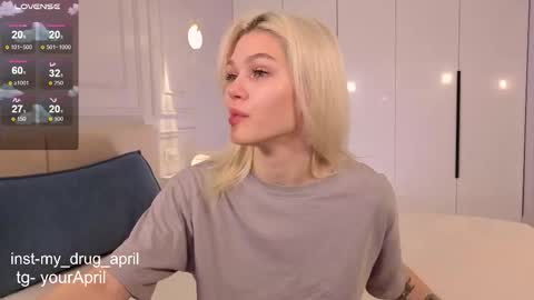 April online show from November 21, 8:33 pm