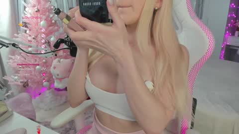 Poli online show from December 14, 10:39 pm