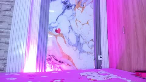 bonny and clyde online show from April 3, 2:20 am