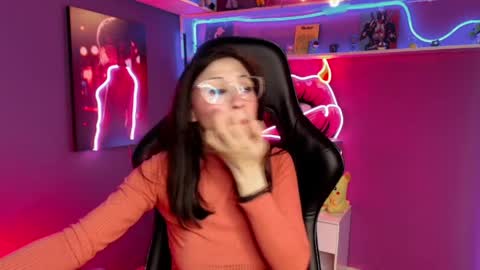 Milly Cute online show from March 28, 8:58 am