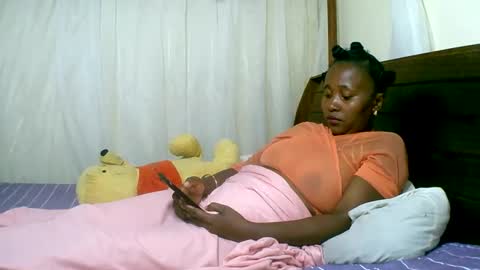 linda online show from February 17, 8:06 pm