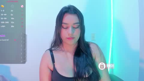 Snapshot of mypretty_isabella chatting on September 14, 2:20 am Bella online show from September 14, 2:20 am
