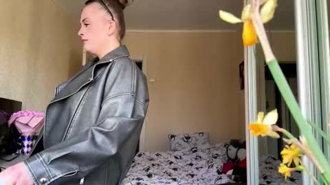 Ele online show from March 23, 7:03 am