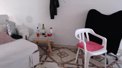 Snapshot of myrnasexxx chatting on January 24, 12:10 pm Myrna Sessions online show from January 24, 12:10 pm
