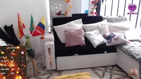 Snapshot of myrnasexxx chatting on February 7, 5:29 pm Myrna Sessions online show from February 7, 5:29 pm